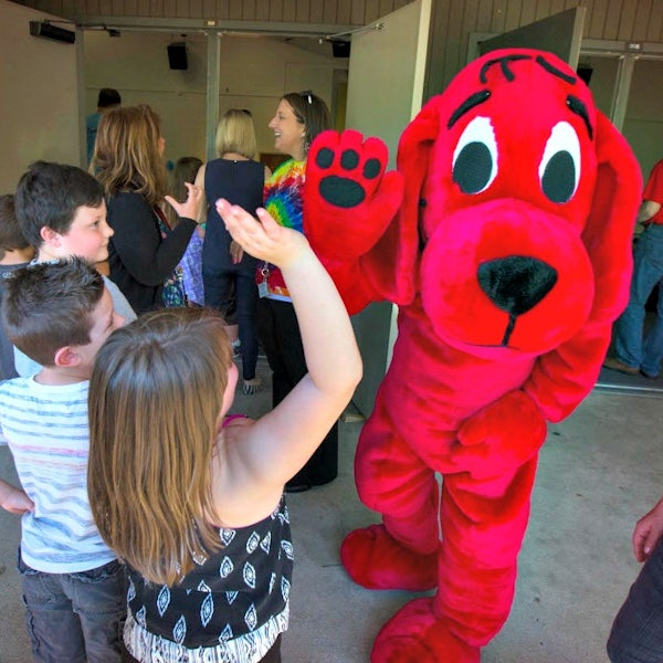 adventures with clifford the big red dog fort worth museum of science and history in fort worth guidelive - Clifford The Big Red Dog Halloween Costume adventures with clifford the big red dog fort worth museum of science and history in fort worth guidelive - Clifford The Big Red Dog Halloween Costume